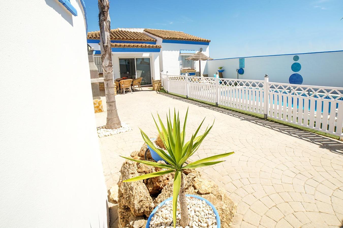 Villa Yuca Con Piscina Privada En Conil De La Frontera Exteriör bild